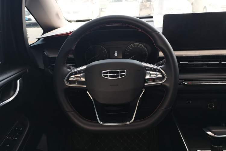 Used Geely Auto Vision X3 2021 PRO 1.5L CVT Deluxe Model
