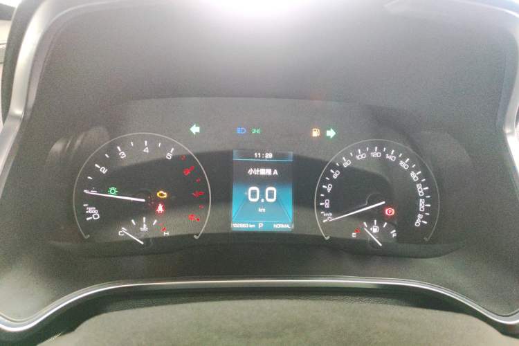 Used Wey VV5 2017 2.0T Ultra-Luxury Version
