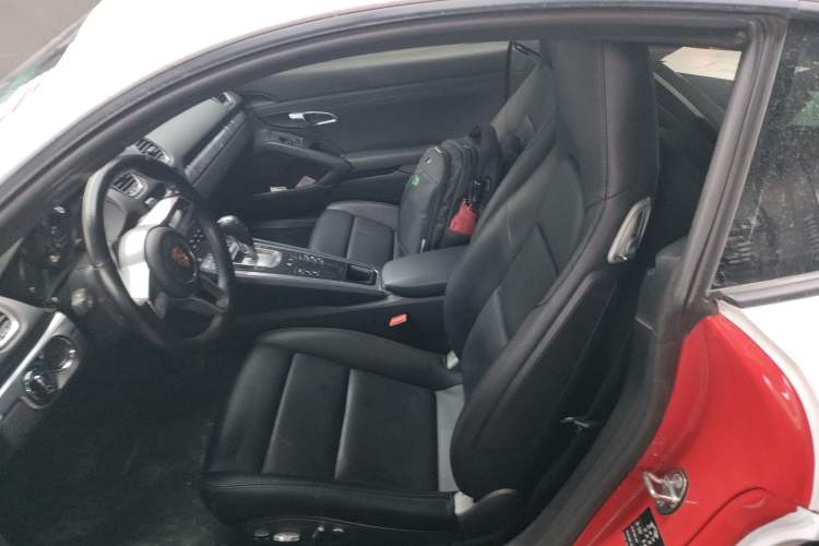 Used Porsche 718 2020 Cayman 2.0T
