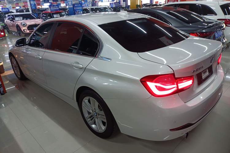 Used BMW 3 Series 2016 320Li Fashion Model
