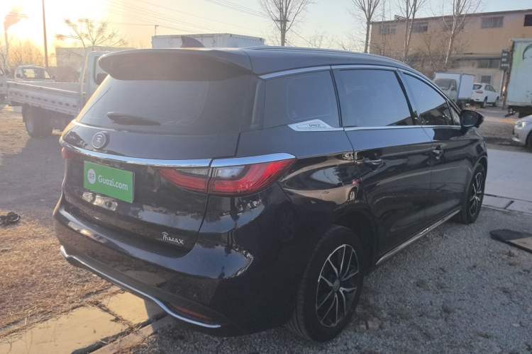 Used BYD Song MAX 2018 1.5T Automatic Smart Connect Elite Model with 6 Seats
