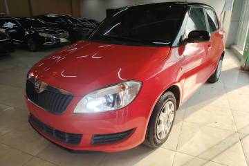 Used Skoda Fabia 2014 1.4L Automatic Crystal Edition