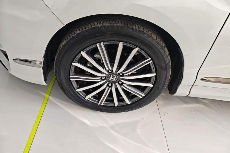 Used Honda Elysion 2022 2.0L eHEV Luxury Edition
