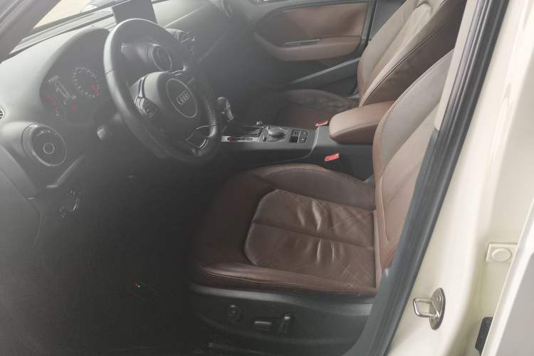 Used Audi A3 2014 Sportback 35 TFSI Automatic Comfort Model
