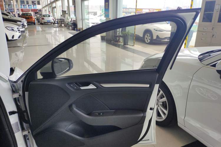 Used Audi A3 2018 30th Anniversary Edition Sportback 35 TFSI Ambition Model
