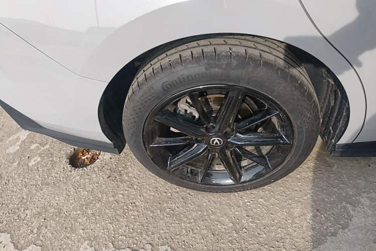 Used Changan UNI-V 2022 1.5T Prestige Version