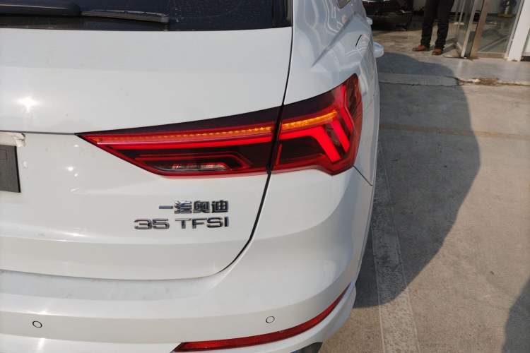 Used Audi Q3 2019 35 TFSI Fashion Dynamic Model