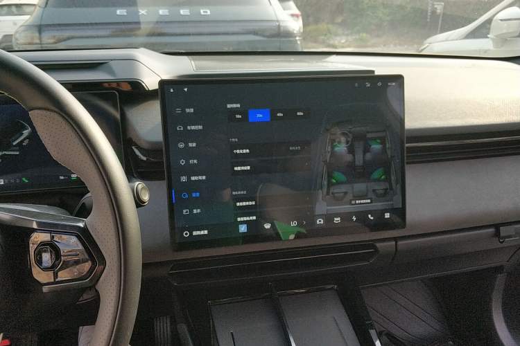 Used Lynk & Co 08 EM-P 2023 120km Long-Range Pro