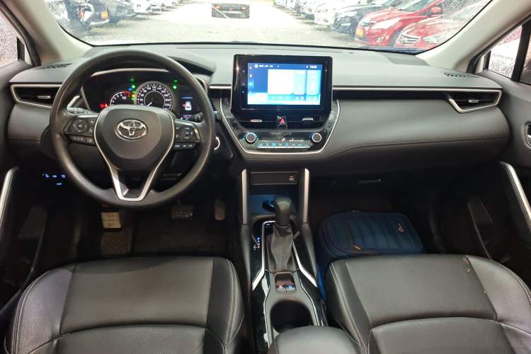 Used Toyota FRONTLANDER 2022 2.0L CVT Luxury PLUS Edition