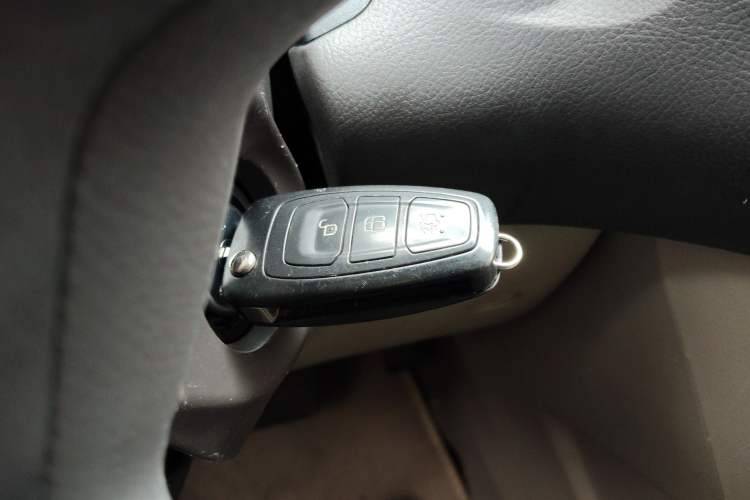 Used Ford Focus 2012 Sedan 1.6L Automatic Comfort Model
