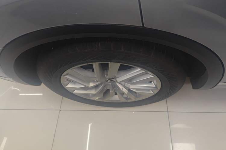 Used Volkswagen Touareg 2019 2.0 TSI Ruiyi Edition China V Standard
