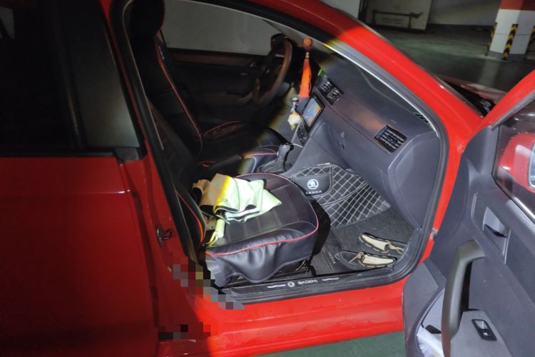 Used Skoda Rapid Spaceback 2014 1.6L Automatic Enjoyment Edition
