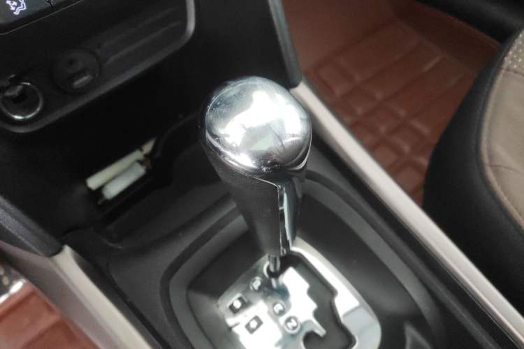 Used Peugeot 2008 2014 1.6L Automatic Fashion Edition
