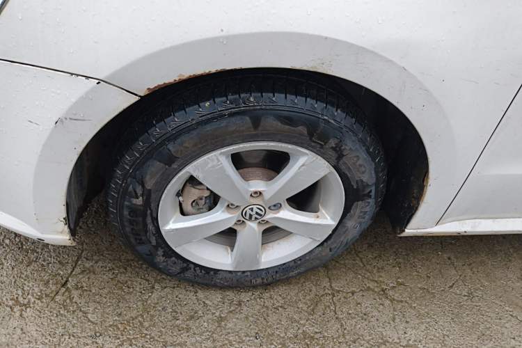 Used Volkswagen Lavida 2013 Revised Classic 1.6L Automatic Fashion Edition