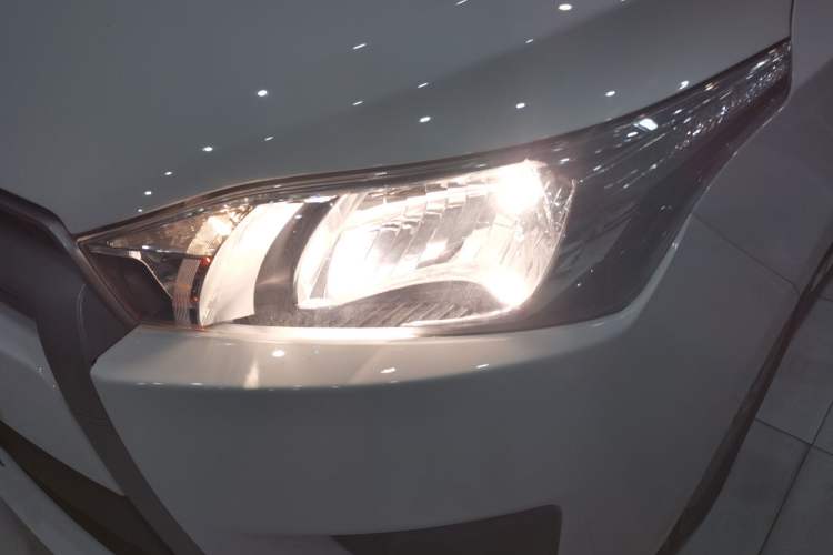 Used Toyota YARiS L 2015 1.5E Automatic Charm Edition
