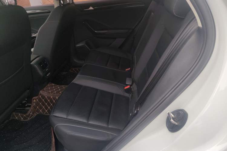 Used Volkswagen T-ROC 2020 280TSI DSG Two-Wheel Drive Comfort Version