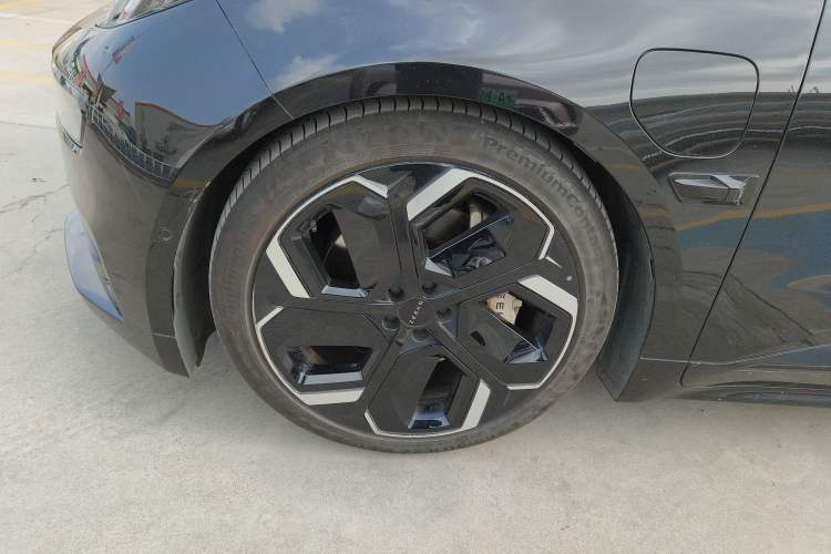 Used Zeekr 001 2023 YOU Edition 100 kWh
