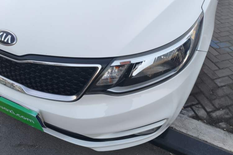 Used Kia K2 2015 Sedan 1.4L MT GLS