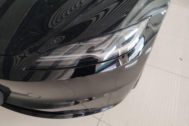 Used Tesla Model 3 2023 Long-Range All-Wheel-Drive Version
