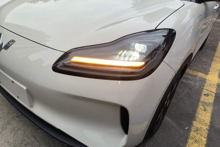 Used Wuling Bingo PLUS 2024 330 km Range Five-Seater Version
