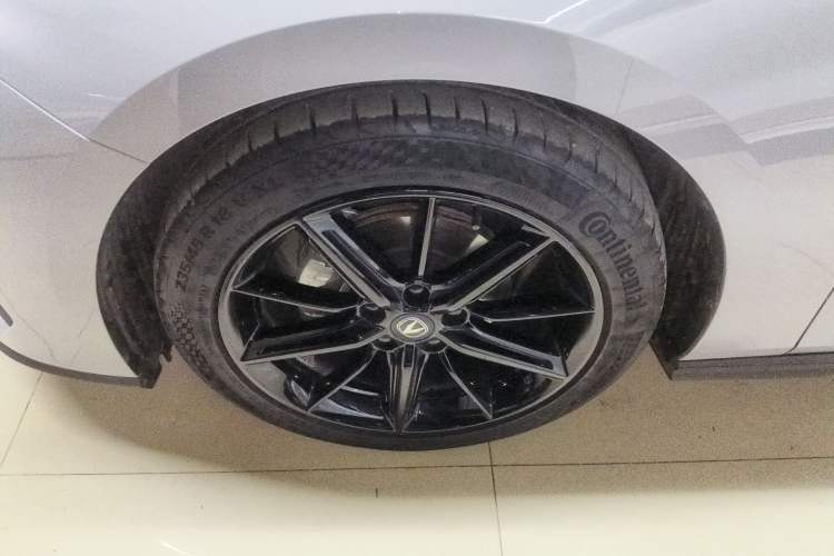 Used Changan UNI-V 2023 1.5T Prestige Model
