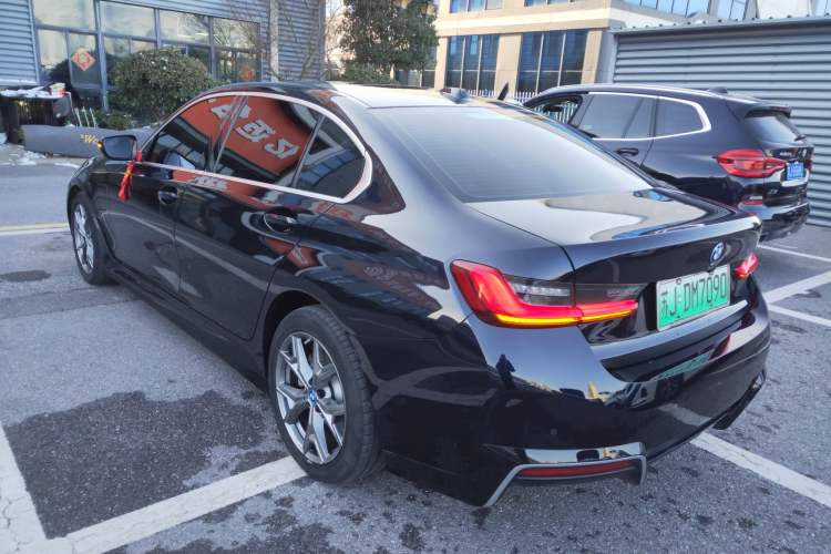 Used BMW i3 2022 eDrive 35 L
