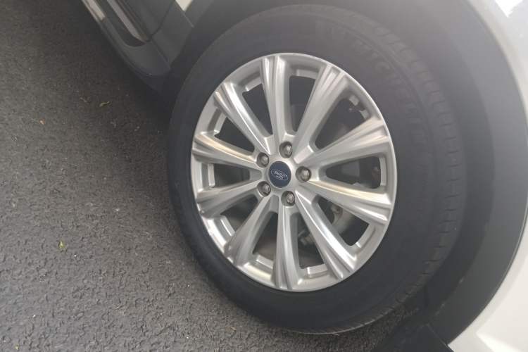 Used Ford Kuga 2017 EcoBoost 180 Two-Wheel-Drive Luxury Wing Edition
