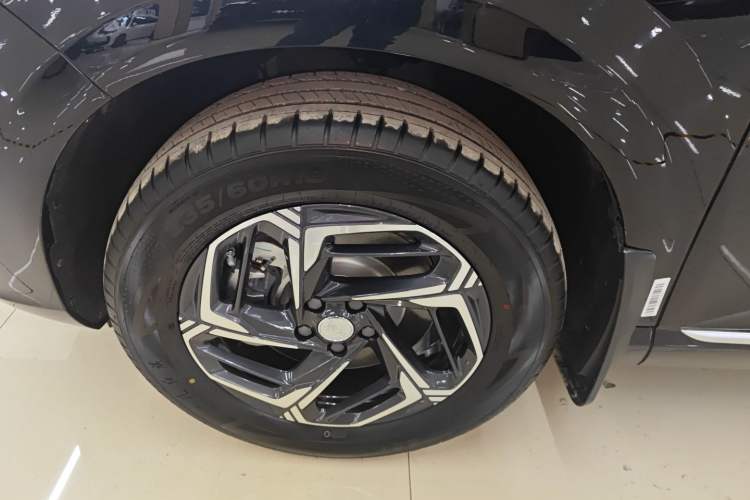 Used Hongqi HS3 2024 1.5T Shanwei Edition
