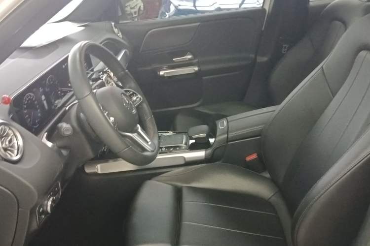 Used Mercedes-Benz GLB 2021 GLB 200 Dynamic Edition
