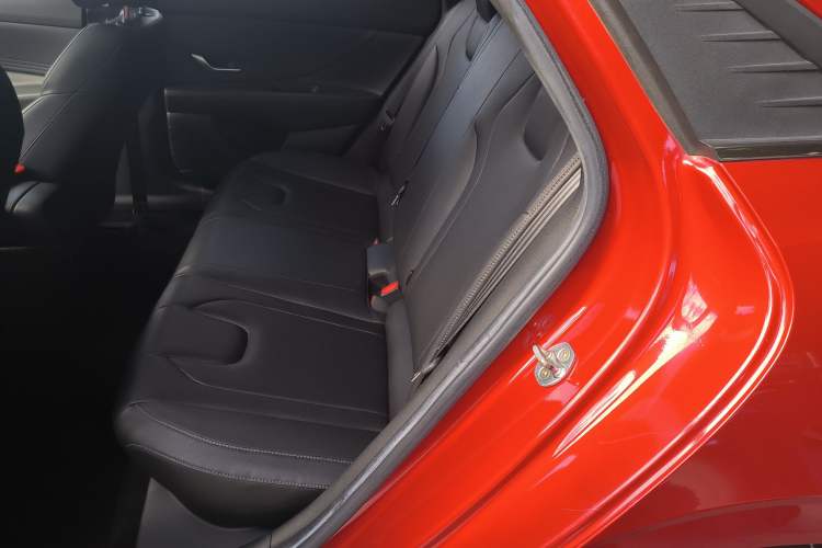 Used Hyundai Elantra 2021 1.5L CVT GLX Elite Edition
