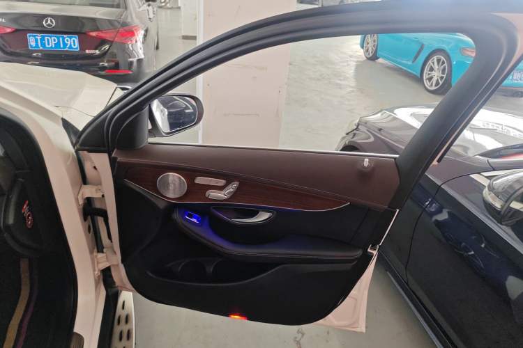 Used Mercedes-Benz GLC 2021 GLC 300 L 4MATIC Dynamic Model