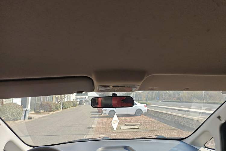 Used  M3 2018 1.6L Express Edition 5-seater