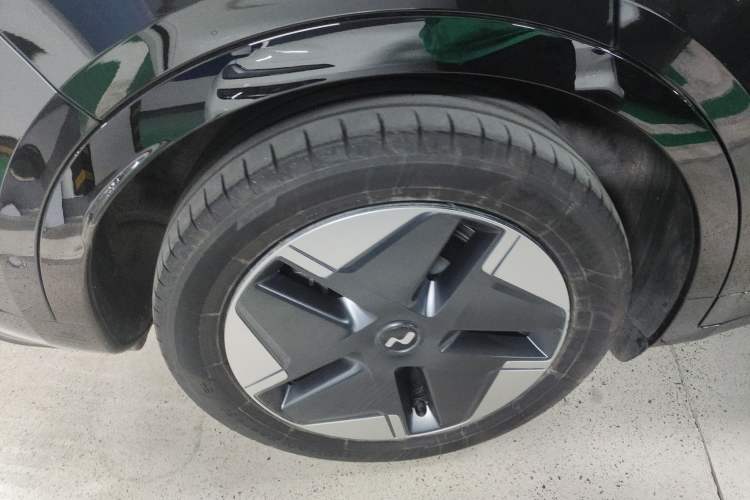 Used ONVO L60 2024 60 kWh All-Wheel Drive
