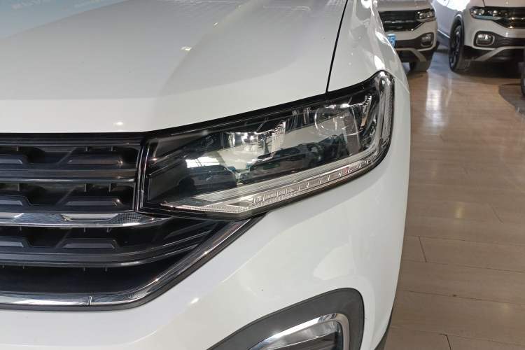 Used Volkswagen Tacqua 2023 200TSI DSG Joy-Connect Edition
