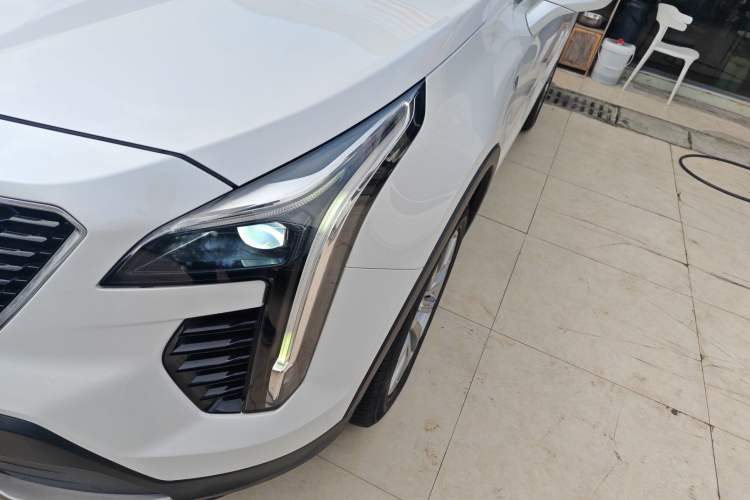 Used Cadillac XT4 2018 28T Two-Wheel Drive Leading Version
