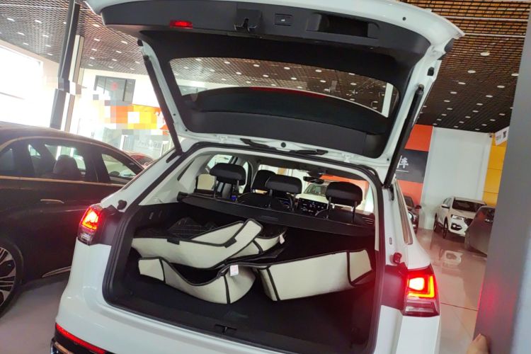 Used Volkswagen Tayron 2023 Revised Version 380TSI All-Wheel Drive R-Line High-Energy Edition
