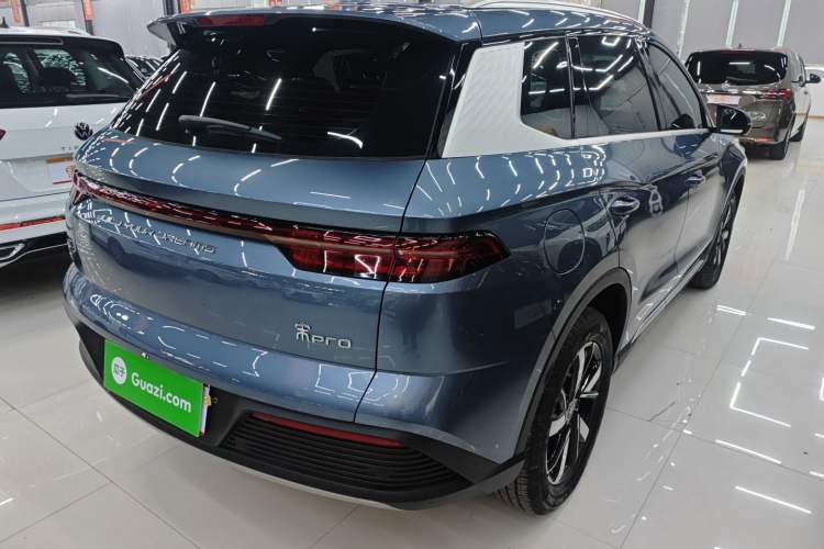 Used BYD Song Pro New Energy 2024 HONOR Edition DM-i 71KM Navigation Model
