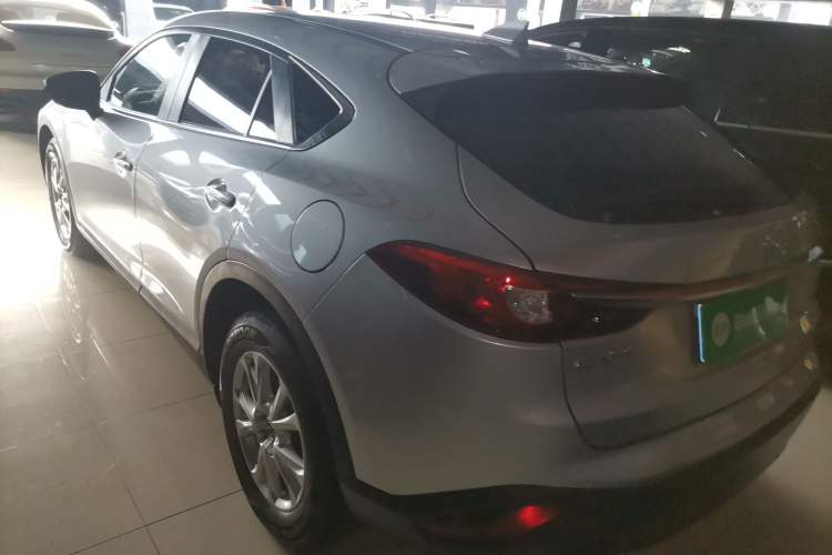 Used Mazda CX-4 2018 2.0L Automatic Two-Wheel Drive Blue Sky Dynamic Version China V Standard
