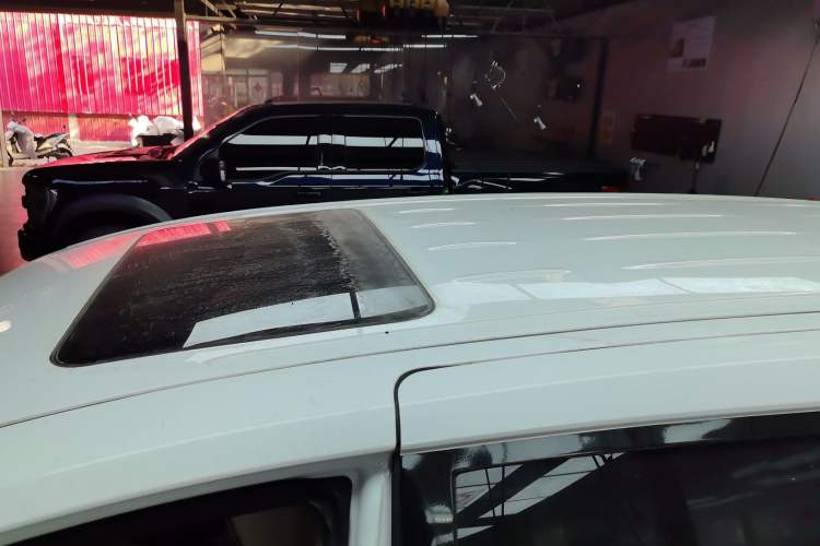 Used Buick GL8 2021 Land Cruiser Executive Class 652T Luxury Model