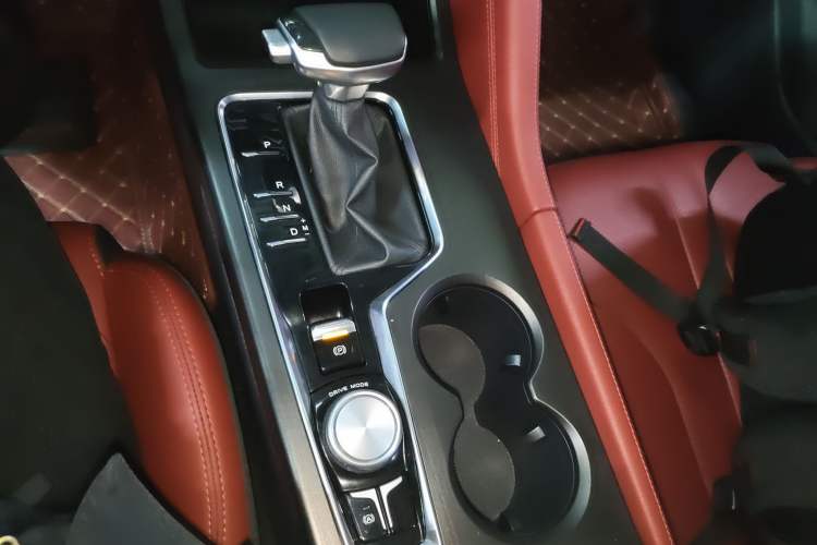 Used Changan CS75 PLUS 2021 1.5T Automatic Pioneer Model
