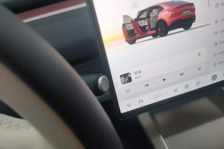 Used ONVO L60 2024 60 kWh Rear-Drive Version
