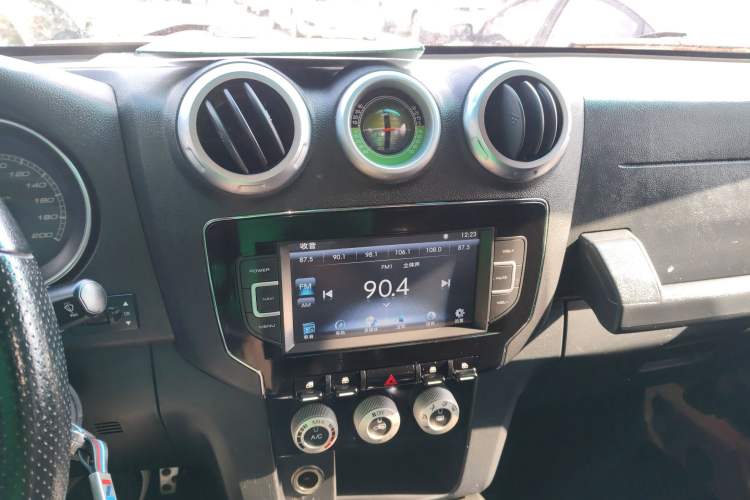 Used  BJ40 2016 40L 2.3T Automatic All-Wheel Drive Premium Edition
