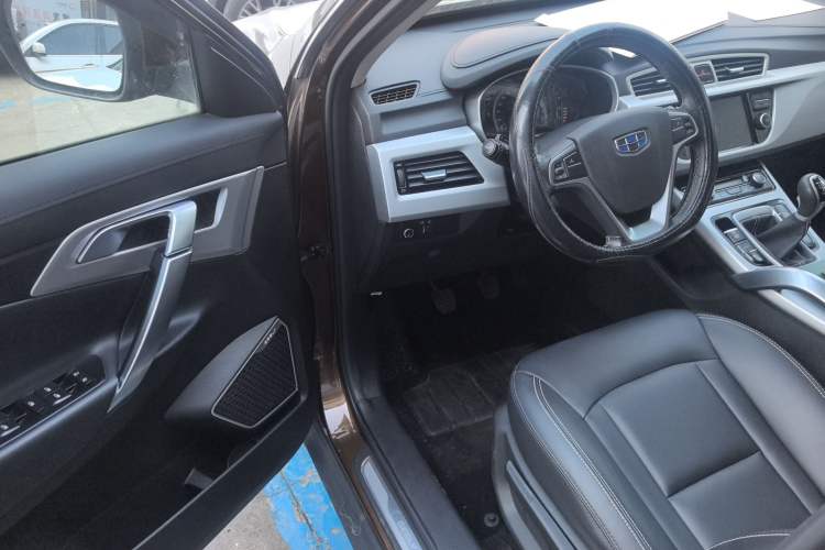 Used Geely Auto Emgrand X7 Sport 2016 2.0L Manual Smart Connect Version