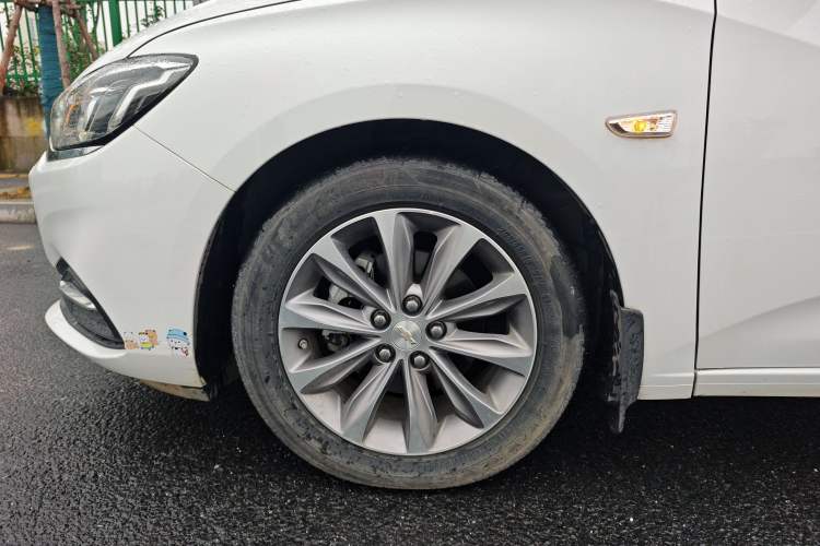 Used Chevrolet Monza 2022 320 Automatic Enjoyment Sunroof Version
