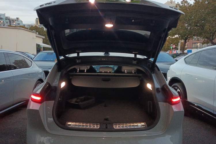 Used Nio ET5T 2024 75kWh Touring