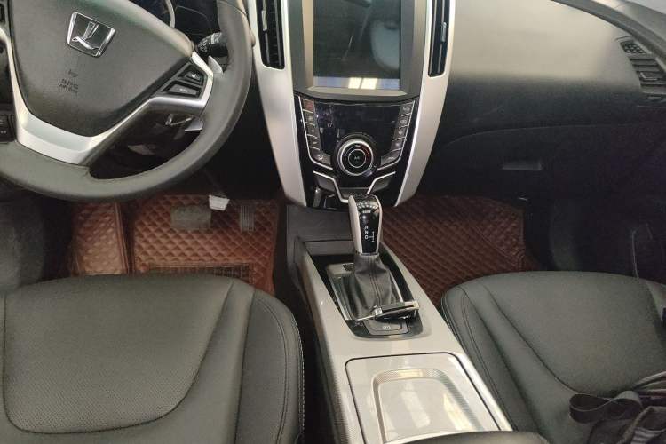 Used Luxgen U6 SUV 2017 1.8T Enhanced Charm Edition
