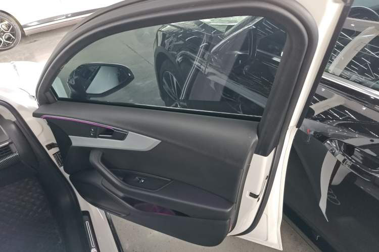 Used Audi A4L 2022 40 TFSI Fashion Dynamic Model
