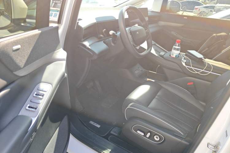 Used XPeng X9 2024 702 Ultra-Long Range Max