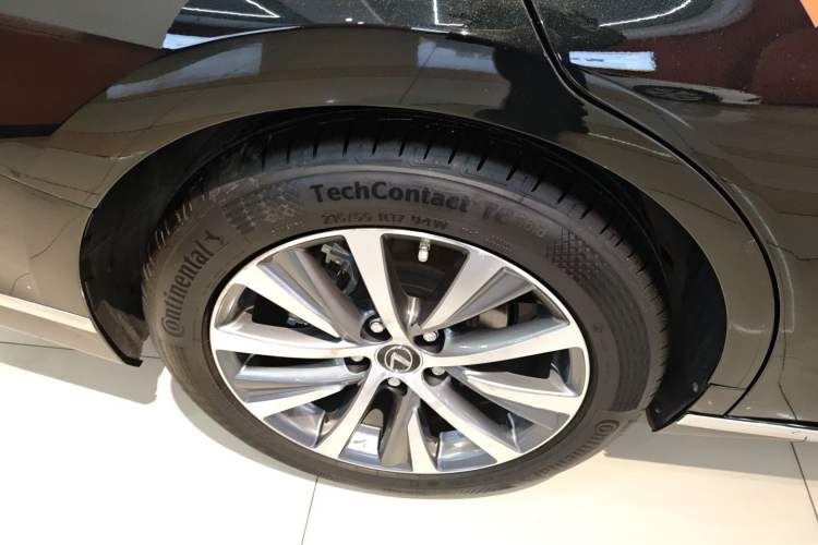 Used Lexus ES 2018 200 Excellence Edition China V Standard
