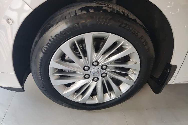 Used Buick Century 2023 2.0T Six-Seater Yinshi Edition
